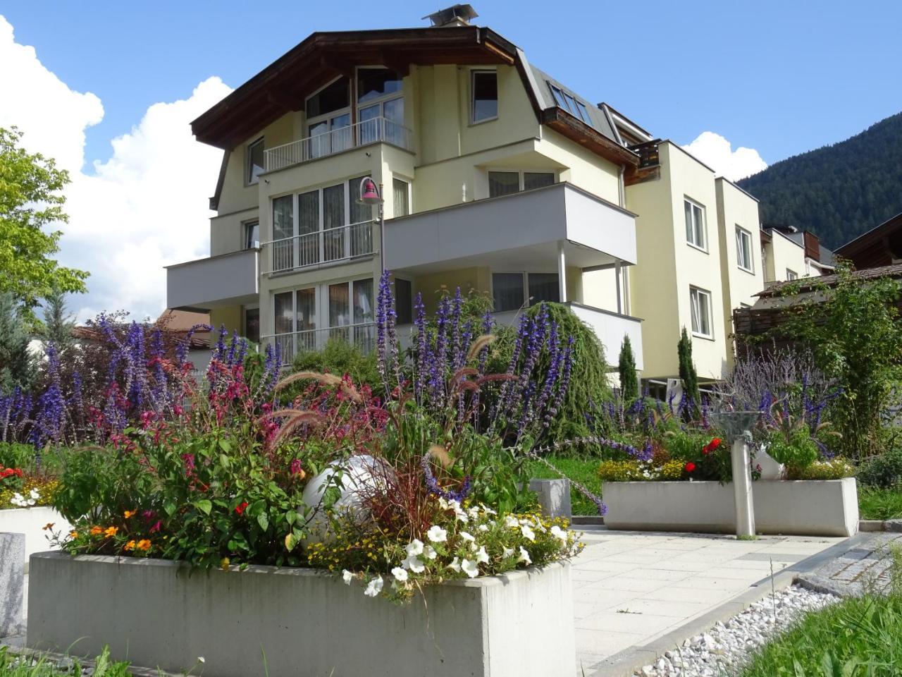 Appartements Am Kirchplatz Fulpmes Εξωτερικό φωτογραφία